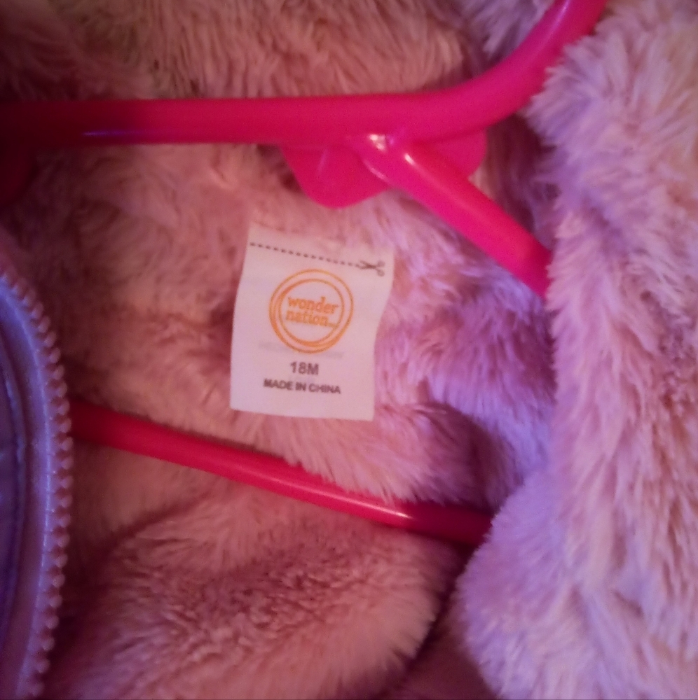 #240👉🏼Toddler Girl Puffer Jacket 🧥 - Picture 2 of 4